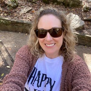 Meet your Posher, Carole